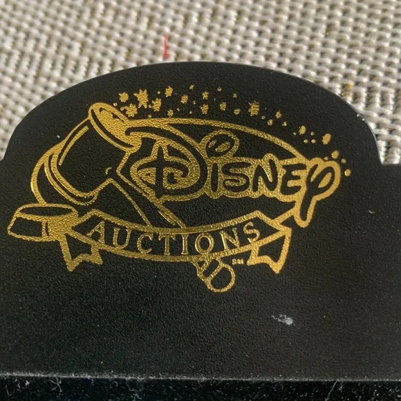 101 Dalmations London Pin LE 500 Disney auctions - Picture 3 of 11